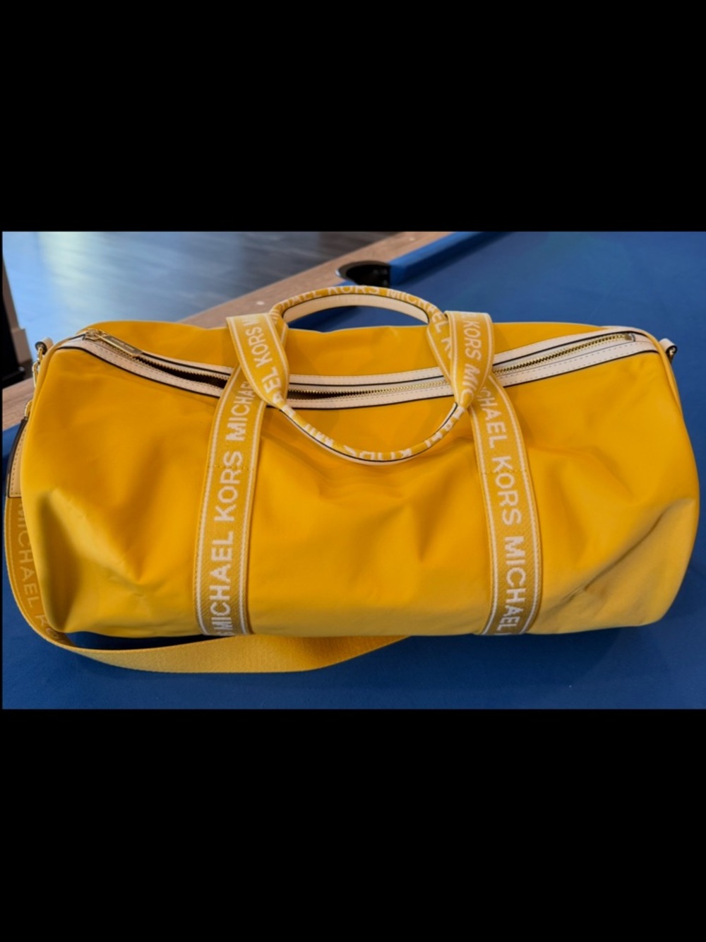 Michael Kors Yellow Weekend Duffel brand new with tags - Picture 3 of 5